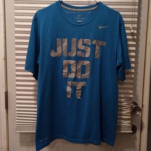 Nike Mens DRI-fit Blue short sleeve T-shirt Size Large